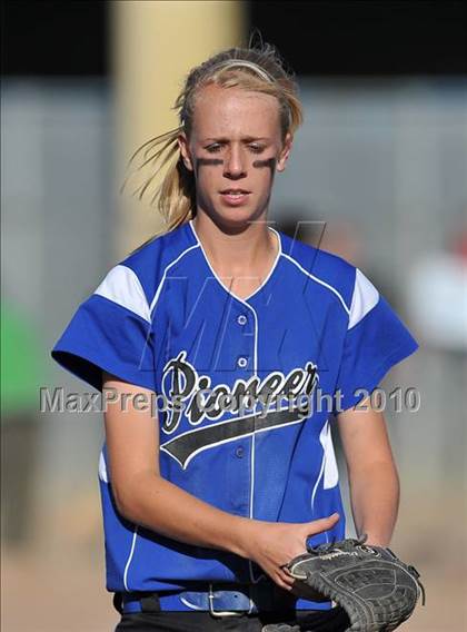 Thumbnail 3 in Pioneer vs. Presentation (CIF CCS D2 Final) photogallery.