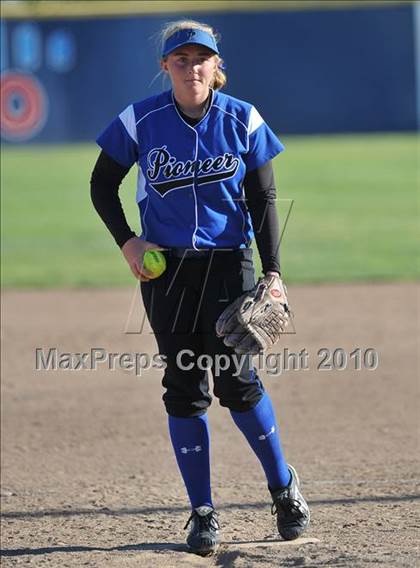 Thumbnail 3 in Pioneer vs. Presentation (CIF CCS D2 Final) photogallery.