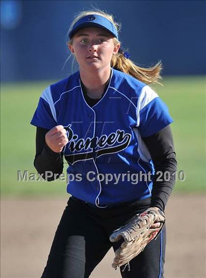Thumbnail 3 in Pioneer vs. Presentation (CIF CCS D2 Final) photogallery.