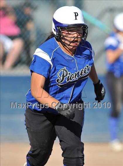 Thumbnail 2 in Pioneer vs. Presentation (CIF CCS D2 Final) photogallery.