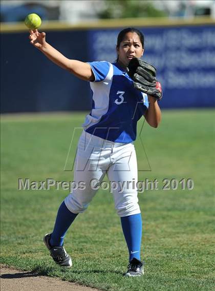 Thumbnail 3 in Pioneer vs. Presentation (CIF CCS D2 Final) photogallery.