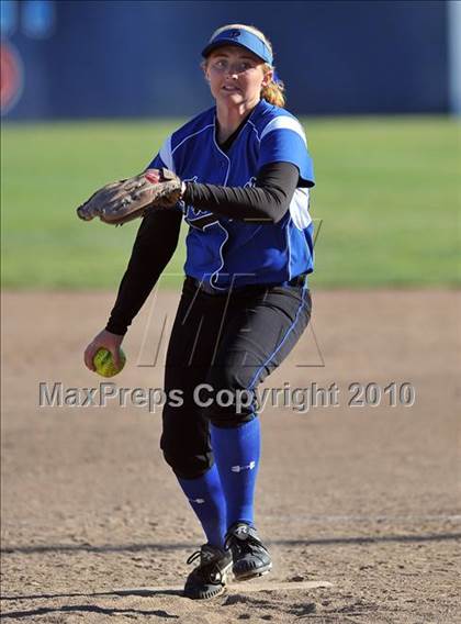 Thumbnail 3 in Pioneer vs. Presentation (CIF CCS D2 Final) photogallery.