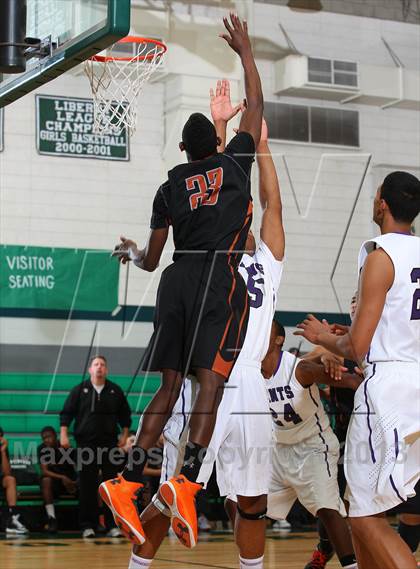Thumbnail 3 in St. Anthony vs. Central photogallery.