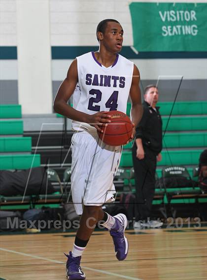 Thumbnail 2 in St. Anthony vs. Central photogallery.