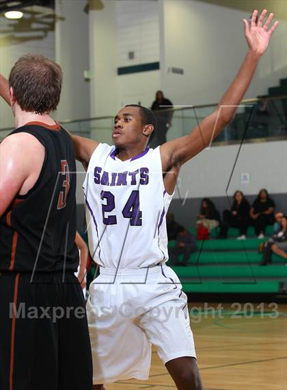 Thumbnail 2 in St. Anthony vs. Central photogallery.