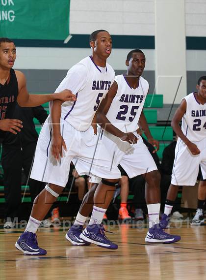 Thumbnail 3 in St. Anthony vs. Central photogallery.