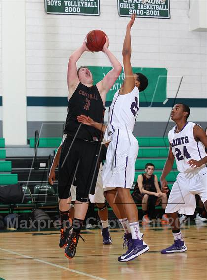 Thumbnail 3 in St. Anthony vs. Central photogallery.