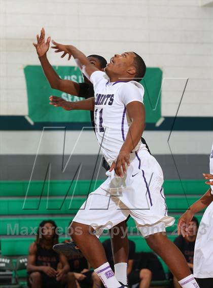 Thumbnail 3 in St. Anthony vs. Central photogallery.