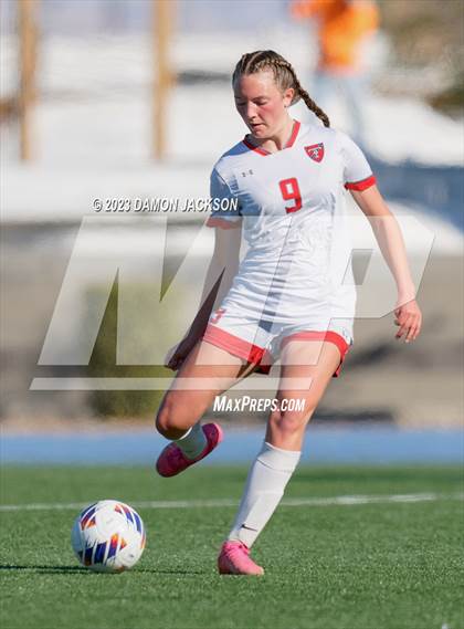 Thumbnail 1 in Truckee vs Pahrump Valley (NIAA 3A State Championship) photogallery.