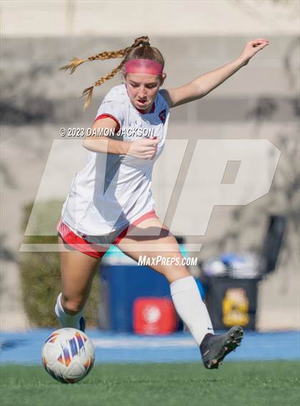 Thumbnail 1 in Truckee vs Pahrump Valley (NIAA 3A State Championship) photogallery.