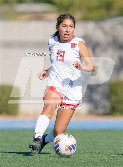 Thumbnail 2 in Truckee vs Pahrump Valley (NIAA 3A State Championship) photogallery.