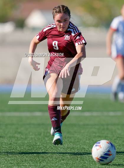 Thumbnail 1 in Truckee vs Pahrump Valley (NIAA 3A State Championship) photogallery.