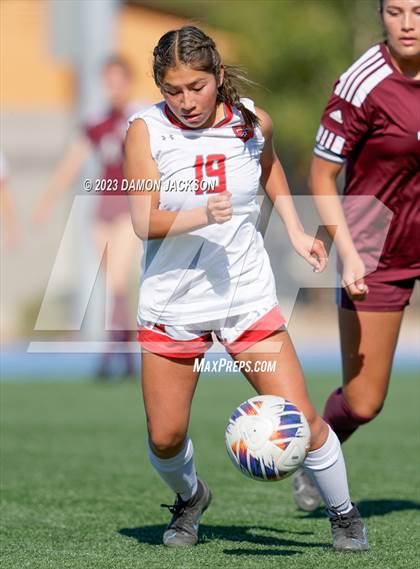 Thumbnail 3 in Truckee vs Pahrump Valley (NIAA 3A State Championship) photogallery.