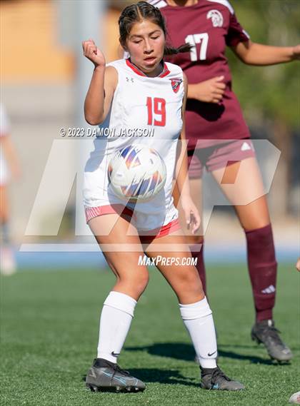 Thumbnail 2 in Truckee vs Pahrump Valley (NIAA 3A State Championship) photogallery.
