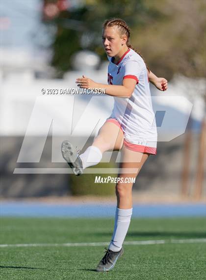 Thumbnail 1 in Truckee vs Pahrump Valley (NIAA 3A State Championship) photogallery.
