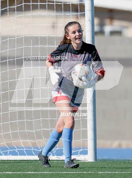 Thumbnail 2 in Truckee vs Pahrump Valley (NIAA 3A State Championship) photogallery.