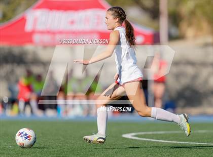 Thumbnail 3 in Truckee vs Pahrump Valley (NIAA 3A State Championship) photogallery.