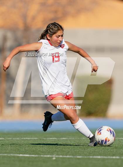 Thumbnail 2 in Truckee vs Pahrump Valley (NIAA 3A State Championship) photogallery.