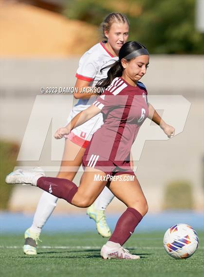 Thumbnail 2 in Truckee vs Pahrump Valley (NIAA 3A State Championship) photogallery.