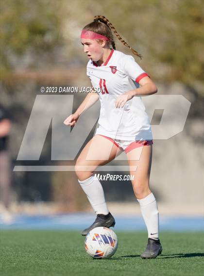 Thumbnail 2 in Truckee vs Pahrump Valley (NIAA 3A State Championship) photogallery.