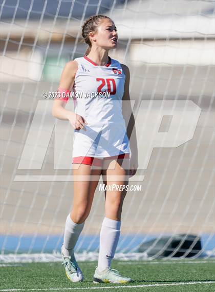 Thumbnail 2 in Truckee vs Pahrump Valley (NIAA 3A State Championship) photogallery.