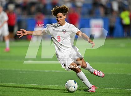 Thumbnail 3 in Salado vs. Castleberry (UIL 4A Soccer Division 1 Final) photogallery.