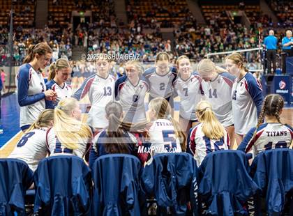 Thumbnail 2 in Alamosa vs. The Classical Academy (CHSAA 3A Semi-Finals) photogallery.