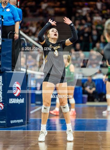 Thumbnail 2 in Alamosa vs. The Classical Academy (CHSAA 3A Semi-Finals) photogallery.