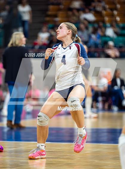 Thumbnail 2 in Alamosa vs. The Classical Academy (CHSAA 3A Semi-Finals) photogallery.