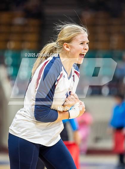 Thumbnail 3 in Alamosa vs. The Classical Academy (CHSAA 3A Semi-Finals) photogallery.