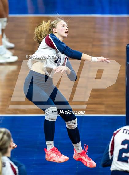 Thumbnail 2 in Alamosa vs. The Classical Academy (CHSAA 3A Semi-Finals) photogallery.