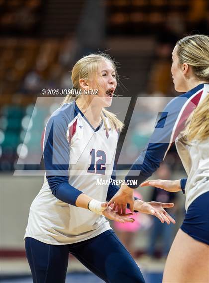 Thumbnail 2 in Alamosa vs. The Classical Academy (CHSAA 3A Semi-Finals) photogallery.