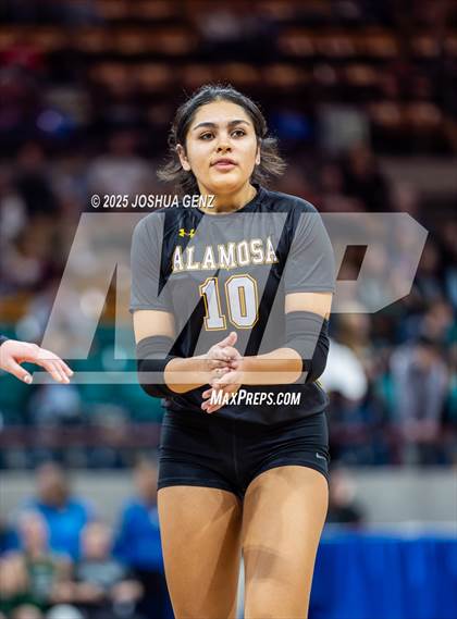 Thumbnail 2 in Alamosa vs. The Classical Academy (CHSAA 3A Semi-Finals) photogallery.