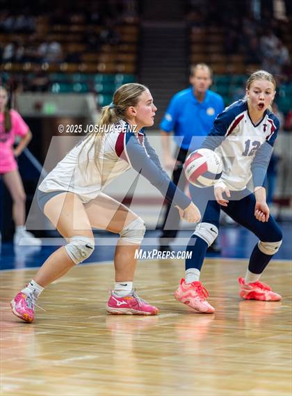 Thumbnail 2 in Alamosa vs. The Classical Academy (CHSAA 3A Semi-Finals) photogallery.