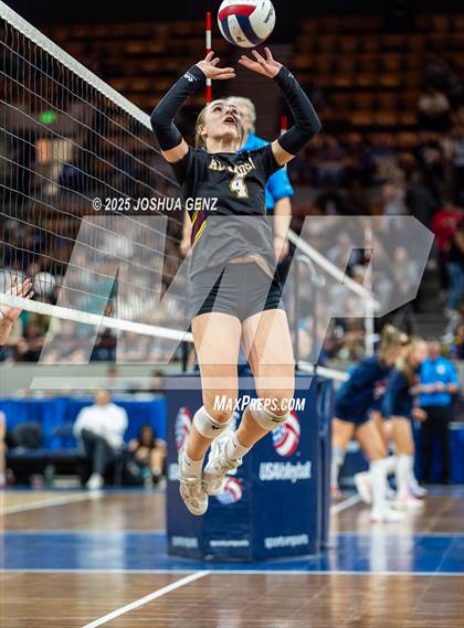 Thumbnail 2 in Alamosa vs. The Classical Academy (CHSAA 3A Semi-Finals) photogallery.