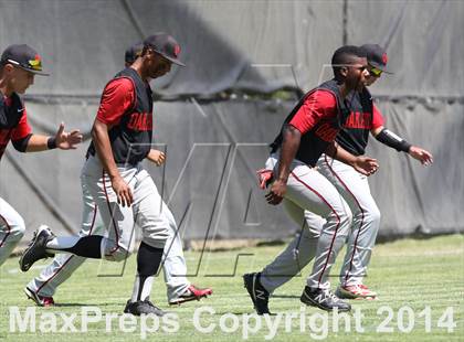 Thumbnail 3 in Village Christian vs. Oak Hills (CIF SS D5 Semi-Final) photogallery.