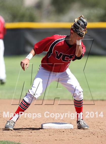 Thumbnail 2 in Village Christian vs. Oak Hills (CIF SS D5 Semi-Final) photogallery.