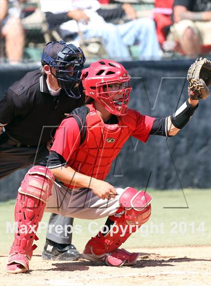 Thumbnail 1 in Village Christian vs. Oak Hills (CIF SS D5 Semi-Final) photogallery.