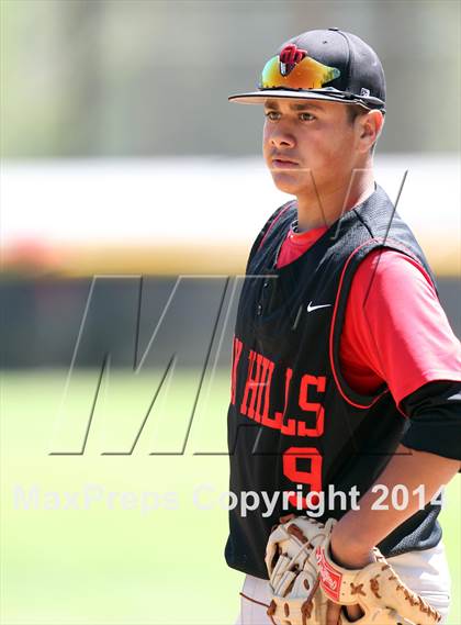 Thumbnail 3 in Village Christian vs. Oak Hills (CIF SS D5 Semi-Final) photogallery.