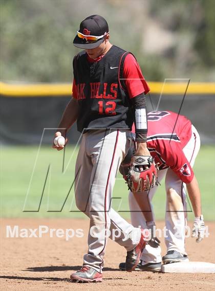 Thumbnail 3 in Village Christian vs. Oak Hills (CIF SS D5 Semi-Final) photogallery.