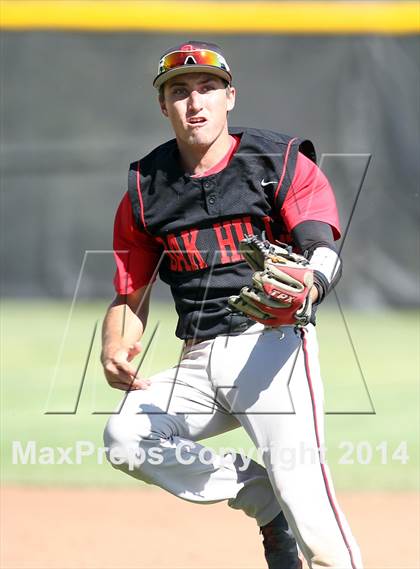 Thumbnail 2 in Village Christian vs. Oak Hills (CIF SS D5 Semi-Final) photogallery.