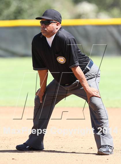 Thumbnail 2 in Village Christian vs. Oak Hills (CIF SS D5 Semi-Final) photogallery.