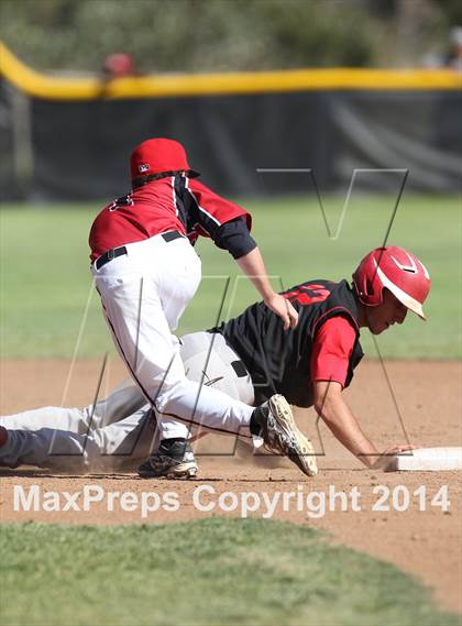 Thumbnail 2 in Village Christian vs. Oak Hills (CIF SS D5 Semi-Final) photogallery.