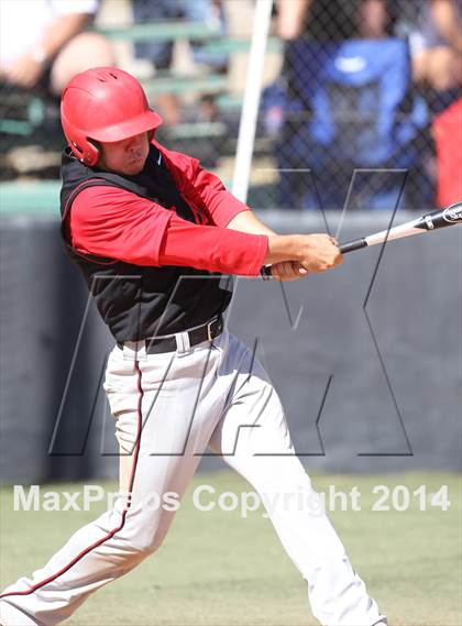 Thumbnail 1 in Village Christian vs. Oak Hills (CIF SS D5 Semi-Final) photogallery.