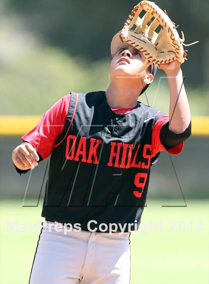 Thumbnail 1 in Village Christian vs. Oak Hills (CIF SS D5 Semi-Final) photogallery.