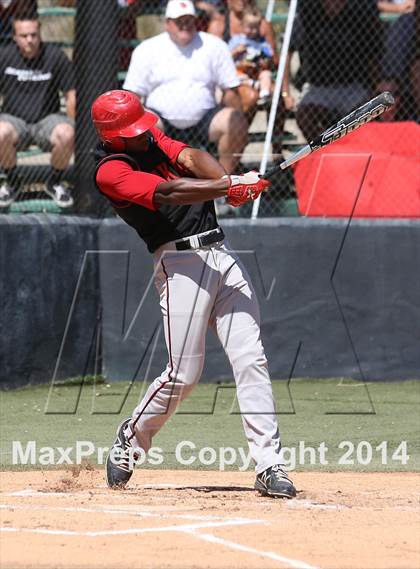 Thumbnail 2 in Village Christian vs. Oak Hills (CIF SS D5 Semi-Final) photogallery.