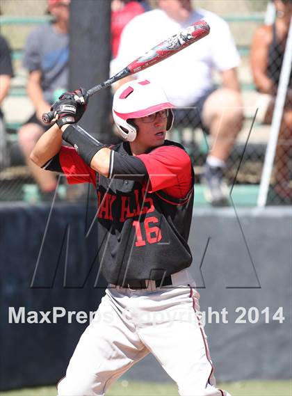 Thumbnail 2 in Village Christian vs. Oak Hills (CIF SS D5 Semi-Final) photogallery.