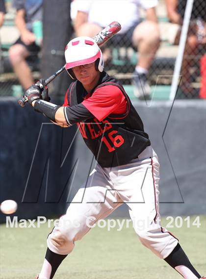 Thumbnail 3 in Village Christian vs. Oak Hills (CIF SS D5 Semi-Final) photogallery.