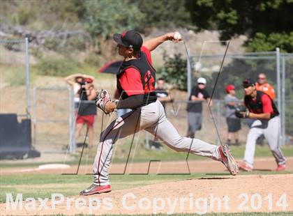 Thumbnail 3 in Village Christian vs. Oak Hills (CIF SS D5 Semi-Final) photogallery.