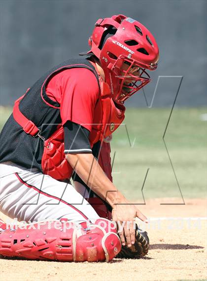Thumbnail 2 in Village Christian vs. Oak Hills (CIF SS D5 Semi-Final) photogallery.